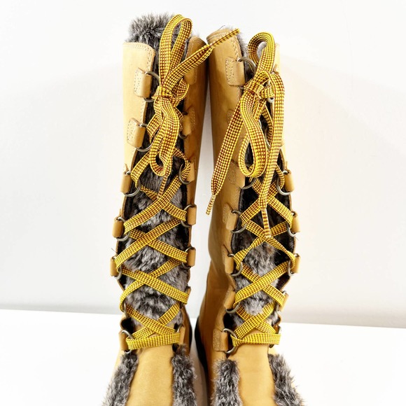 Timberland Brown Lace-Up Boots with Faux Fur - Picture 4 of 9